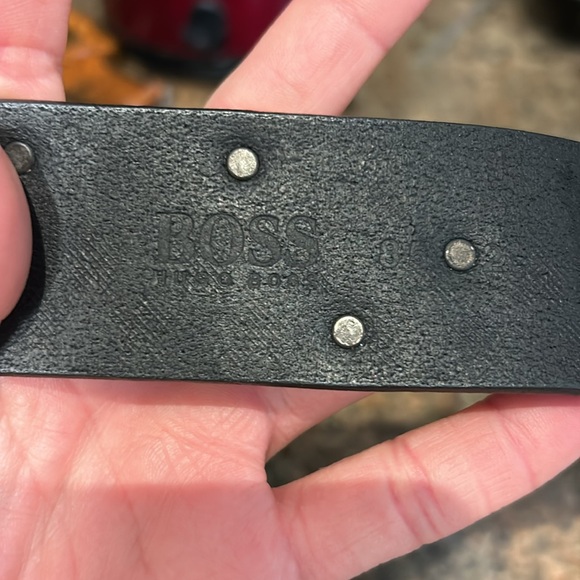 Gorgeous limited edition Hugo Boss Black leather Belt with silver metal - Picture 6 of 12